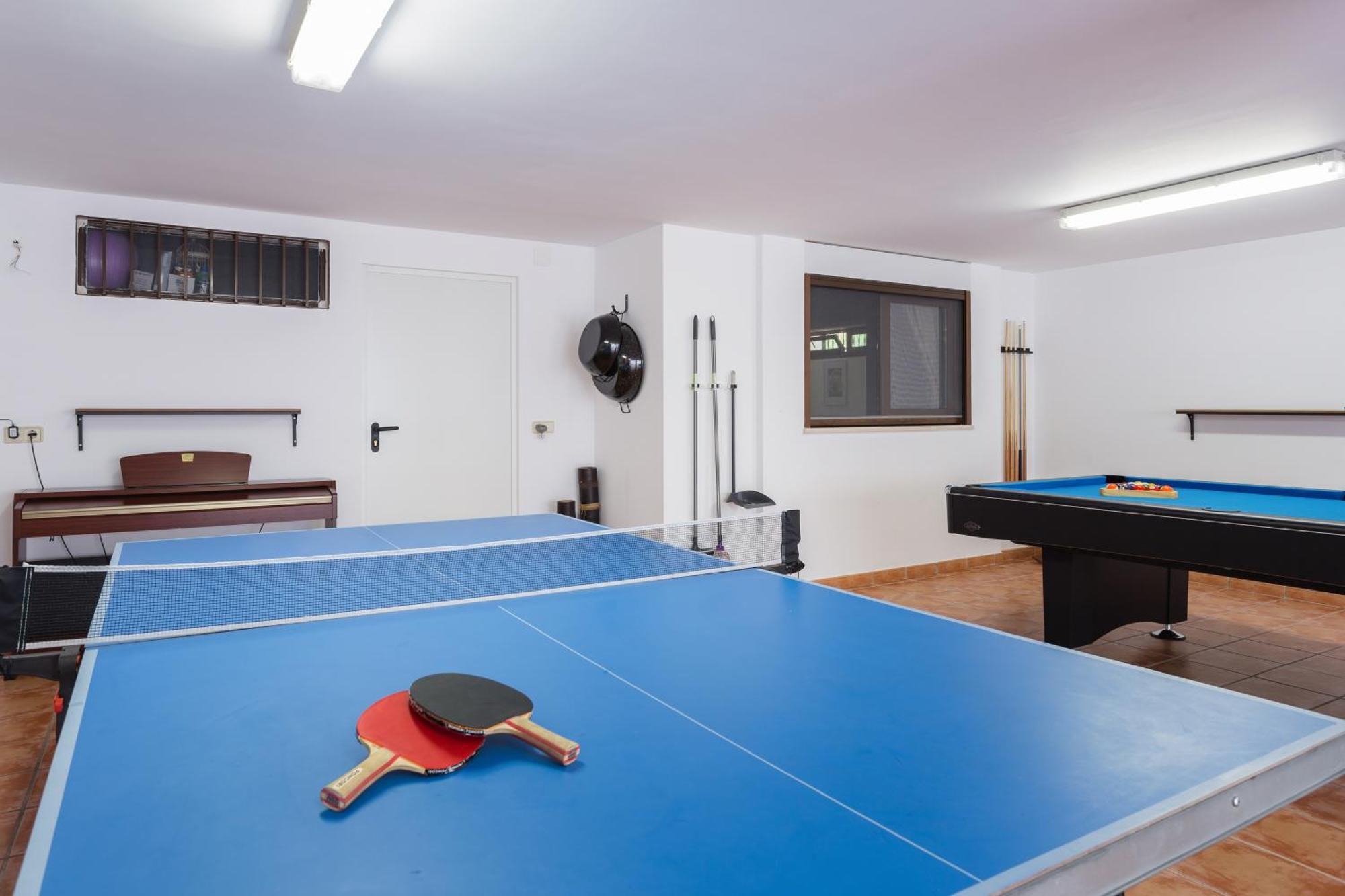 Resort Villa Luny غانديا المظهر الخارجي الصورة