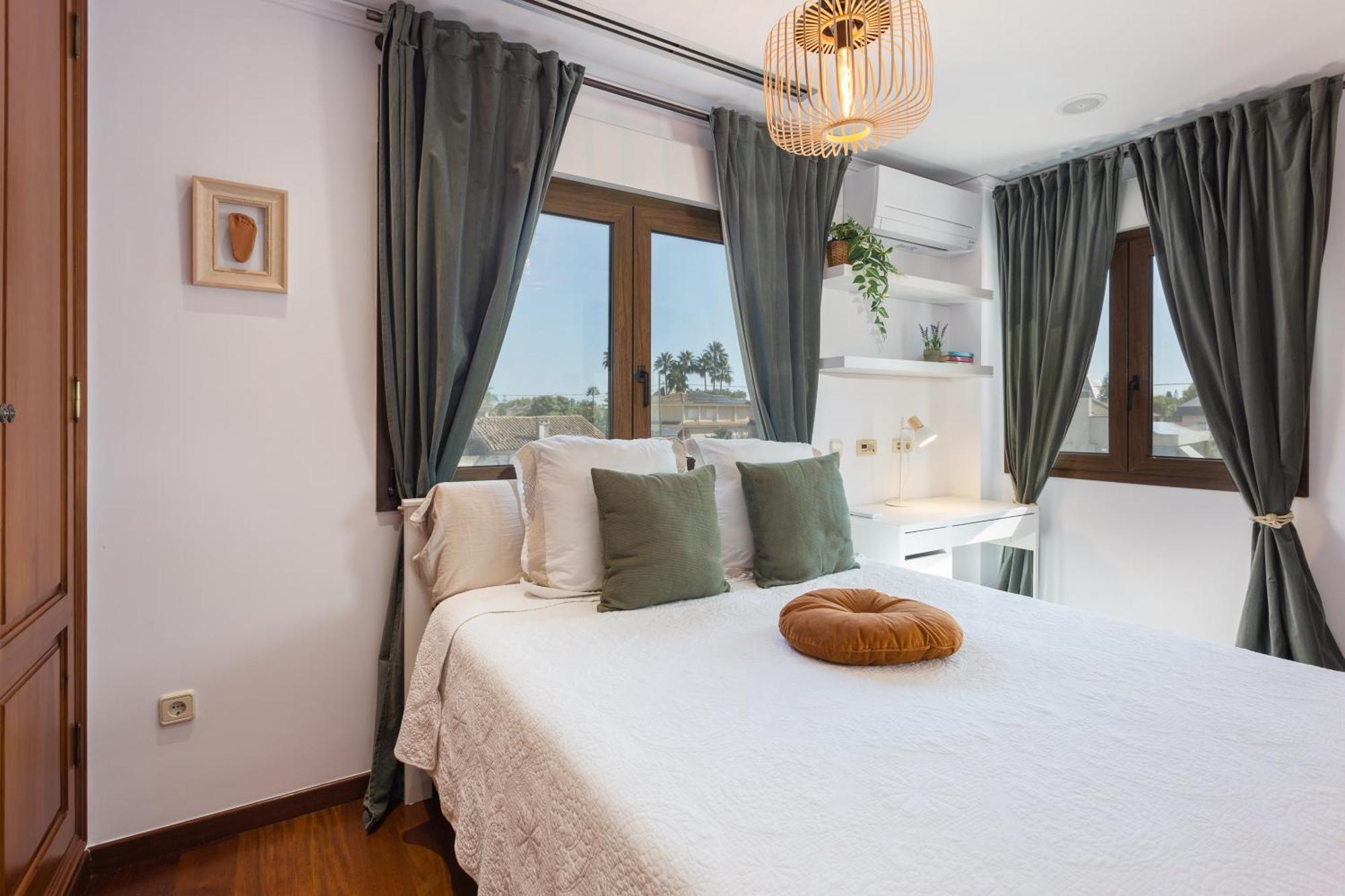 Resort Villa Luny غانديا المظهر الخارجي الصورة