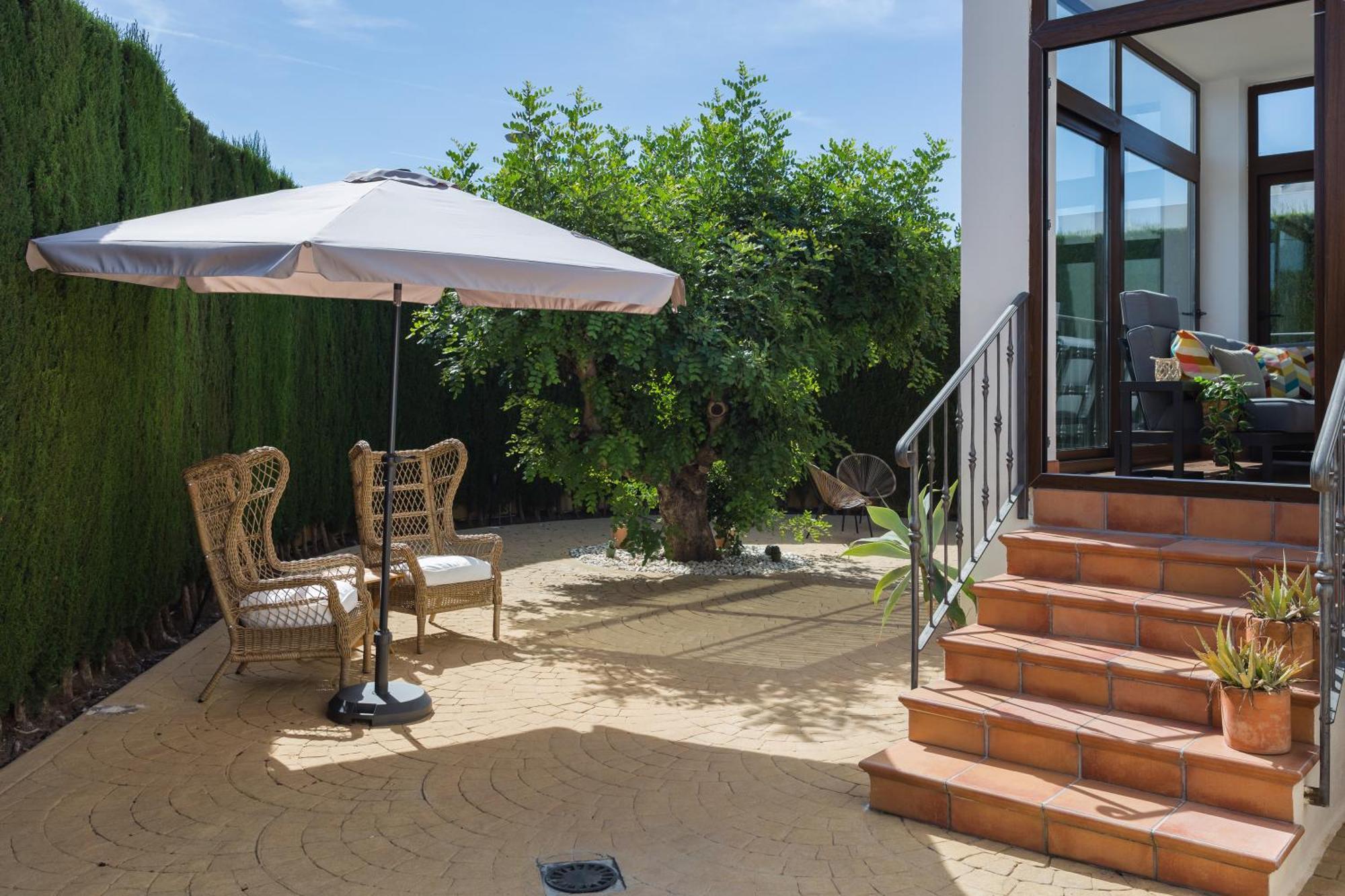 Resort Villa Luny غانديا المظهر الخارجي الصورة