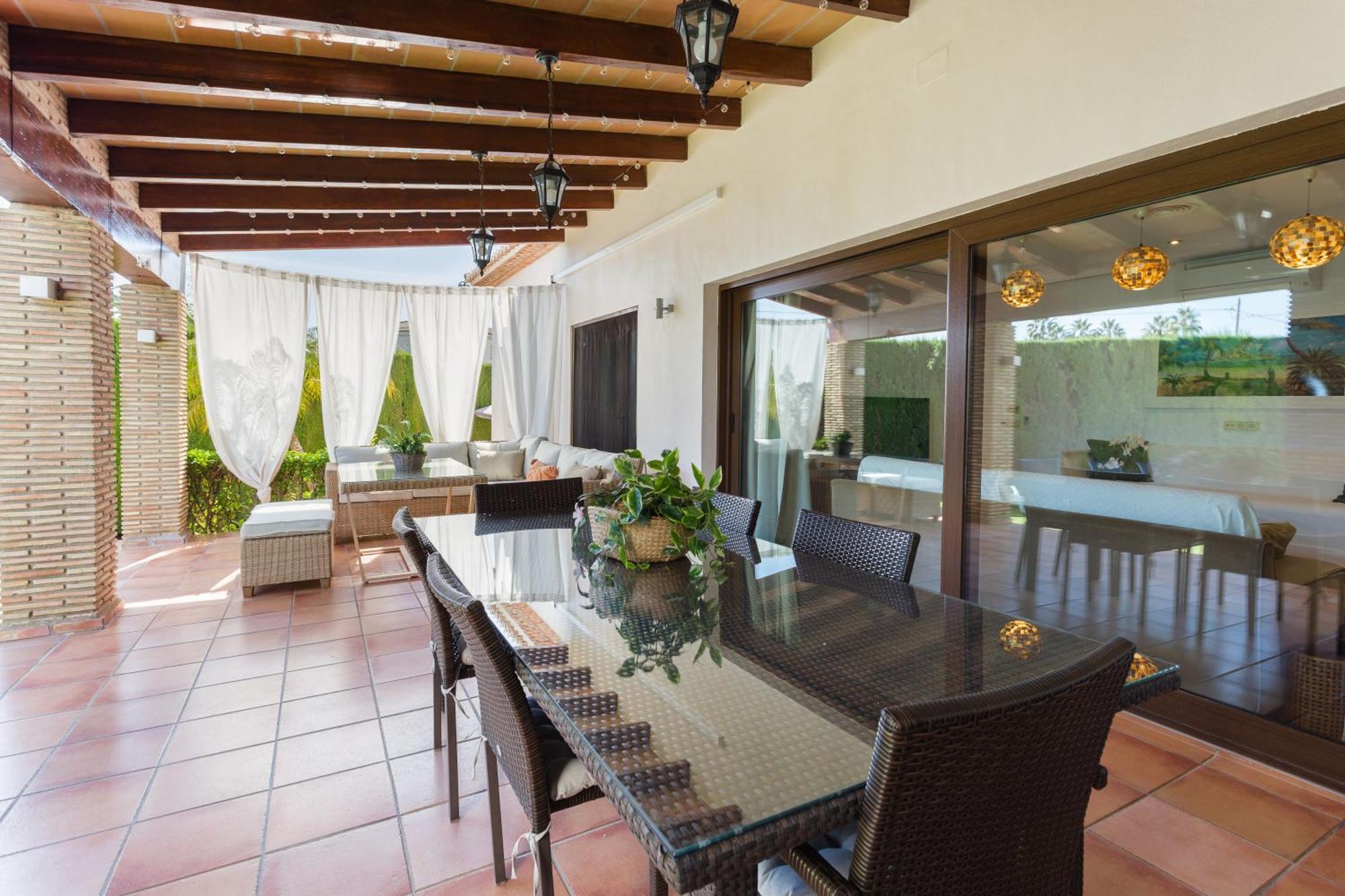 Resort Villa Luny غانديا المظهر الخارجي الصورة