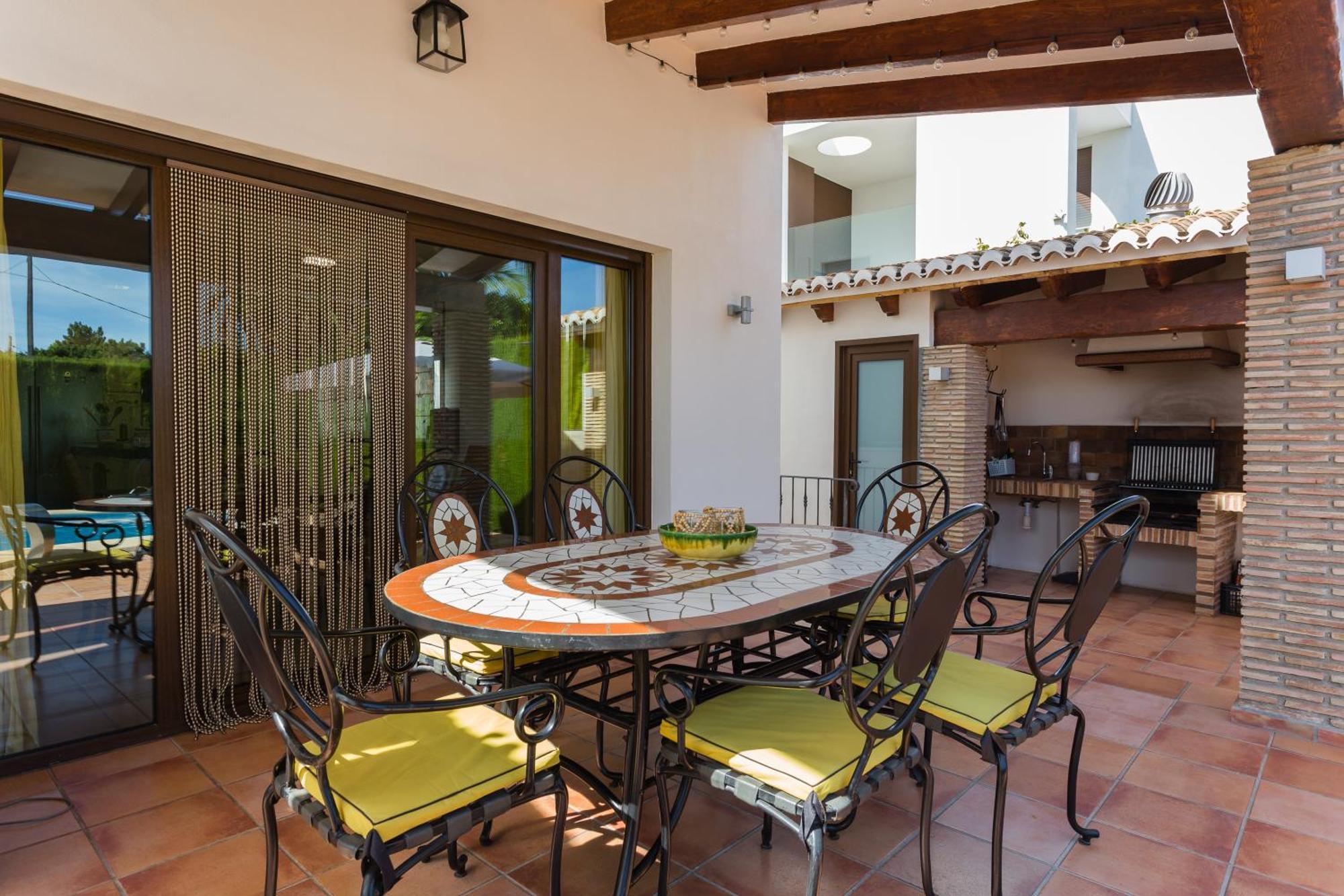 Resort Villa Luny غانديا المظهر الخارجي الصورة