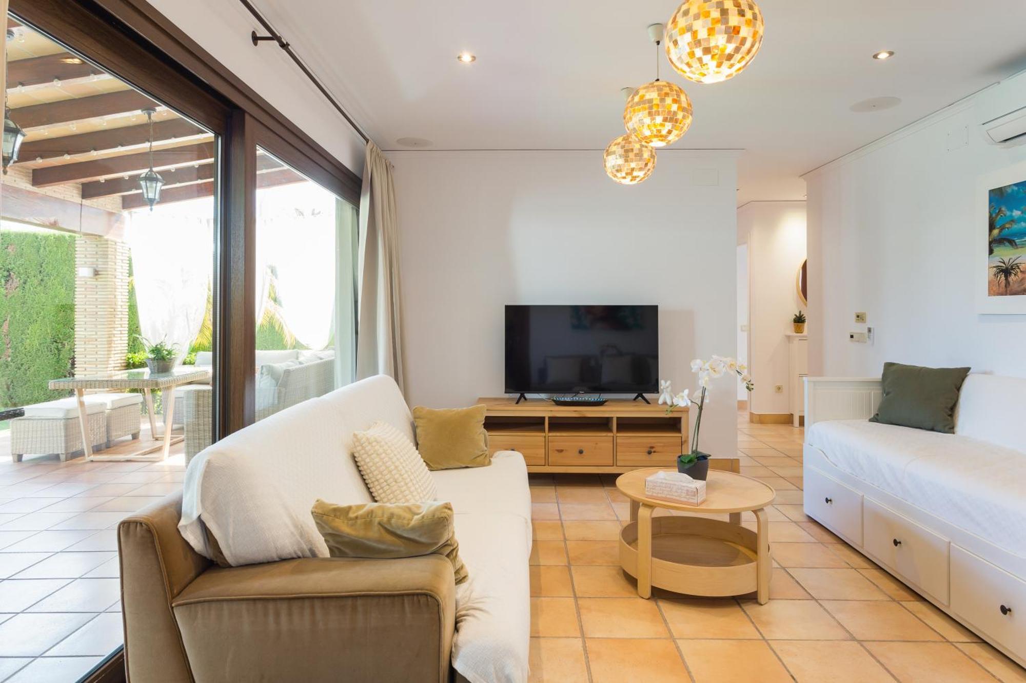 Resort Villa Luny غانديا المظهر الخارجي الصورة